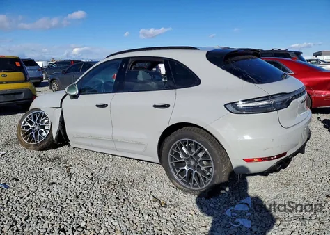 2021 Porsche Macan Turbo z USA, uszkodzony, nr VIN WP1AF2A5XMLB60530